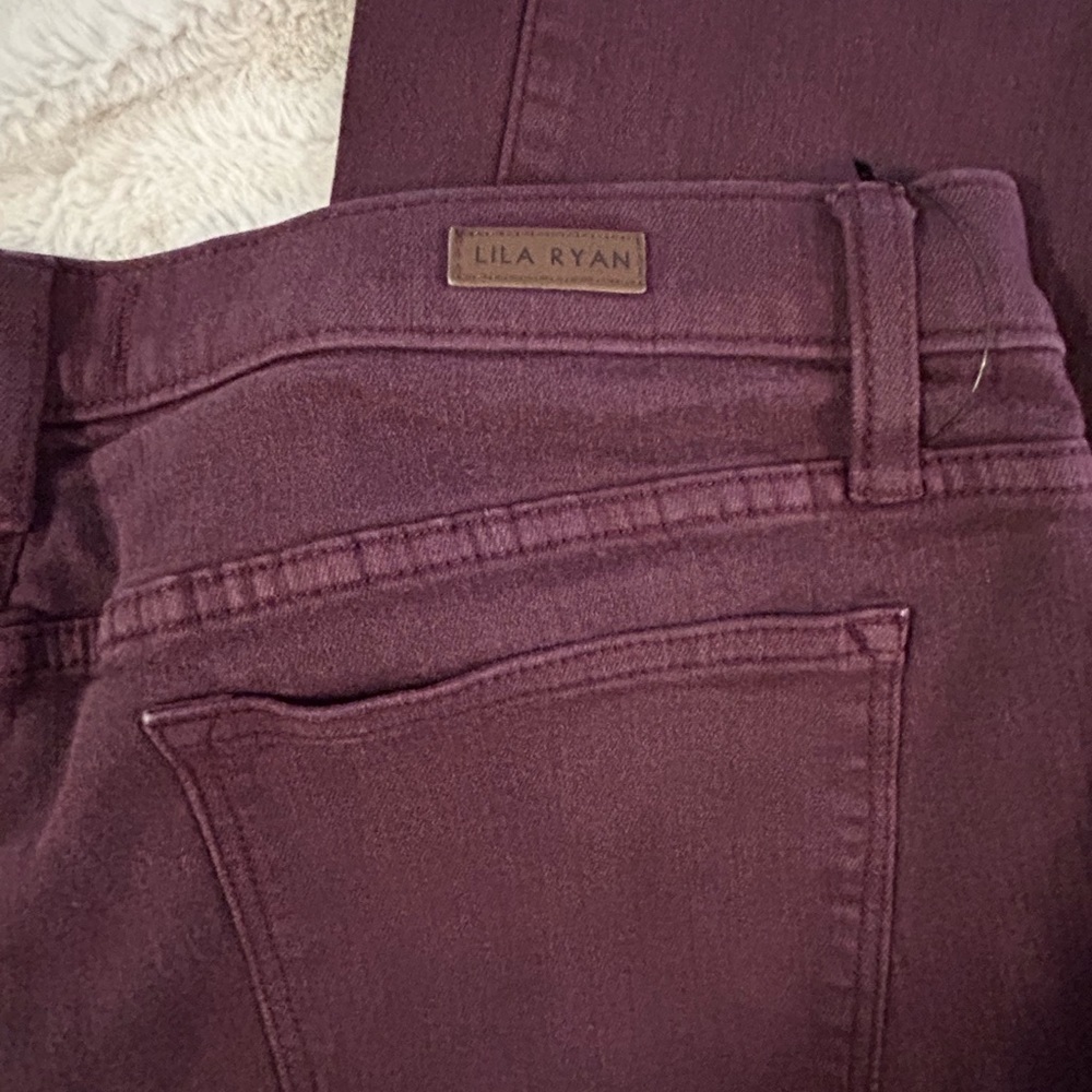 Lila Ryan. Size 32. Burgundy. - Picture 5 of 8